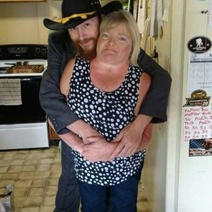 Meet your Posher, Connie